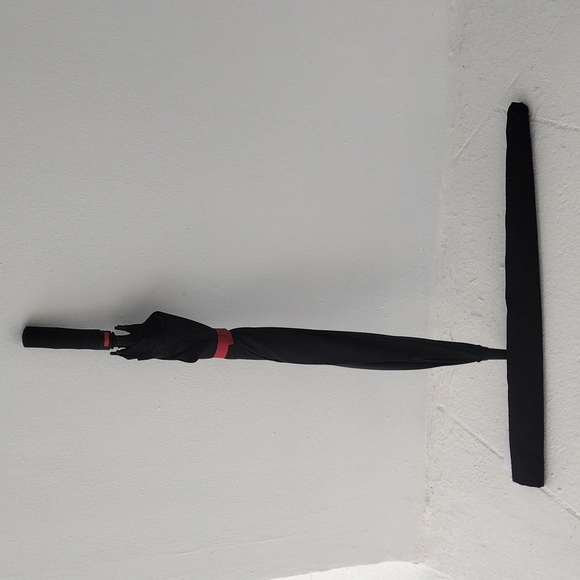 Tumi Push Button Umbrella - Picture 9 of 11